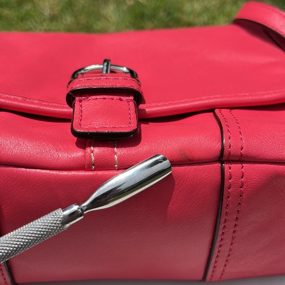 COACH Hadley Leather Field Bag - Picture 15 of 16